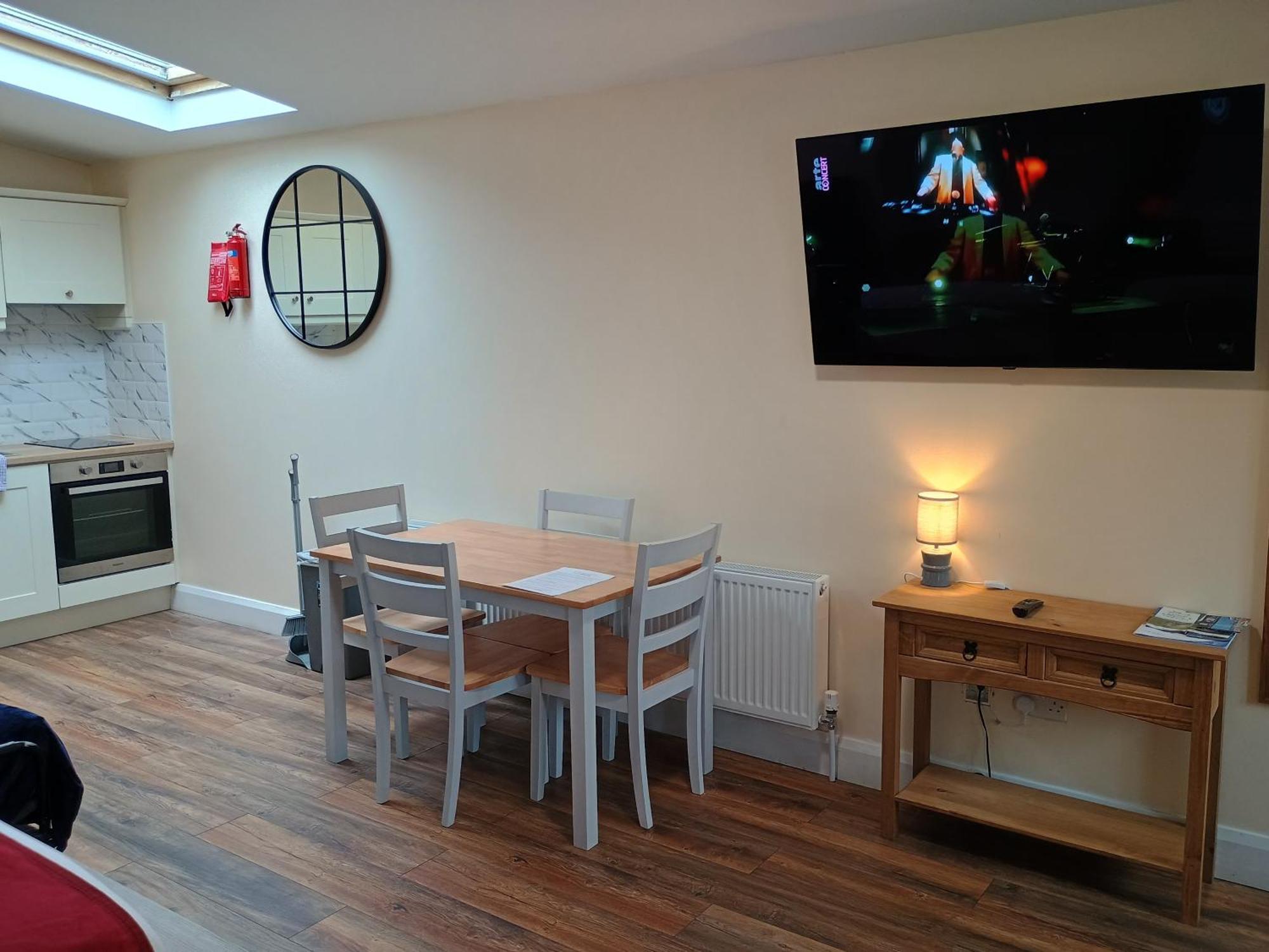 Matty'S Pub - Apartment'S Carlow Bilik gambar